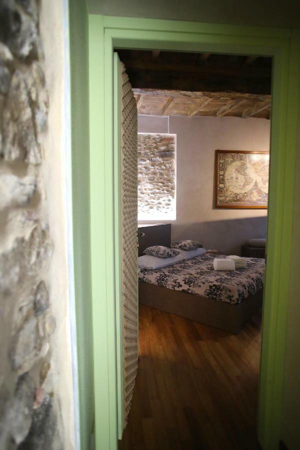 Epicuro Guest House Somma Lombardo Buitenkant foto