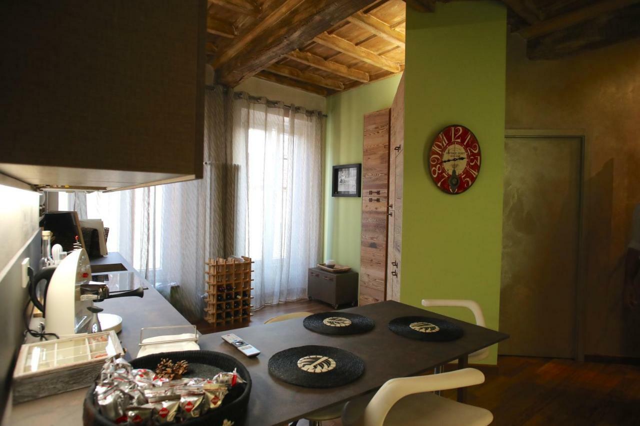 Epicuro Guest House Somma Lombardo Buitenkant foto